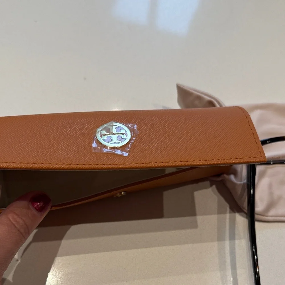 🆕 Tory Burch Eyeglasses, Dark Tortoise, Demo Lens, Brown with Monogram
